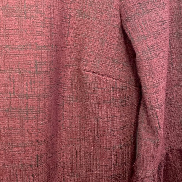 3/20🌟 Talbots bell sleeve blouse size XS maroon/black - Picture 5 of 8